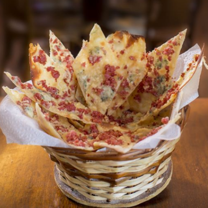 Pizza Branca de Calabresa